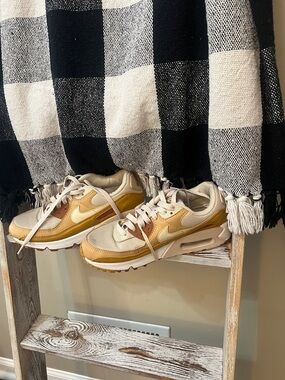 Nike Air Max 90 Caramel (Women's)